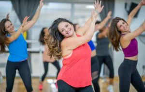 Muévete con alegría: Los beneficios del danza fitness